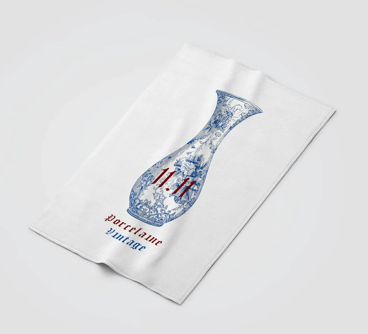 vaso vintage in porcellana blu coperta in pile da morphinaeblue
