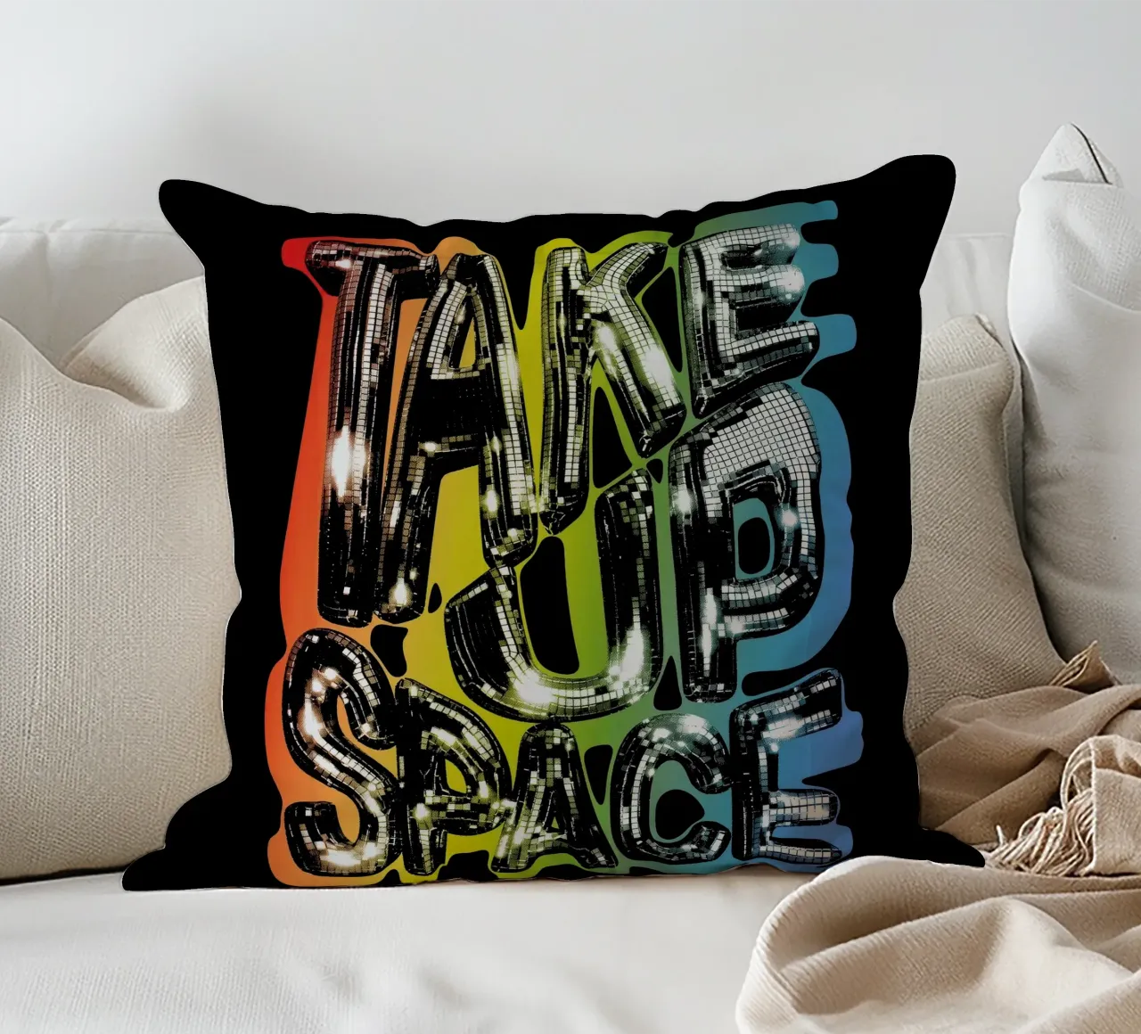 Take Up Space cuscino da lucasmeier