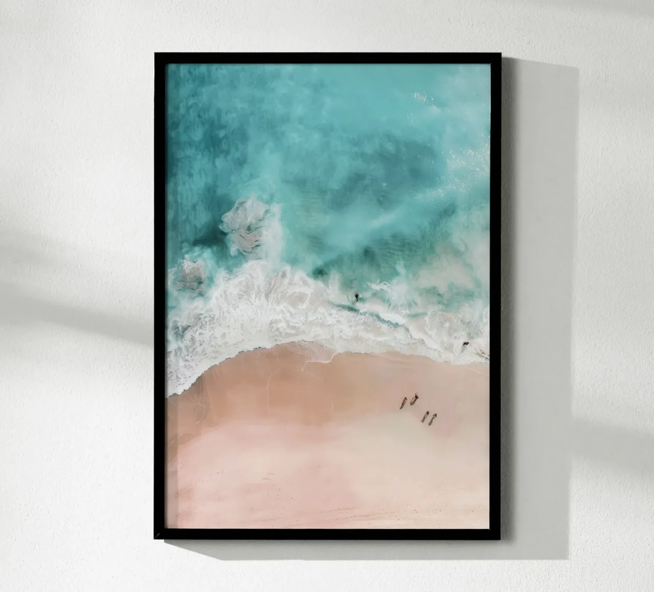 Pink Sand Beach Print poster con telaio in plastica da Nadjaa