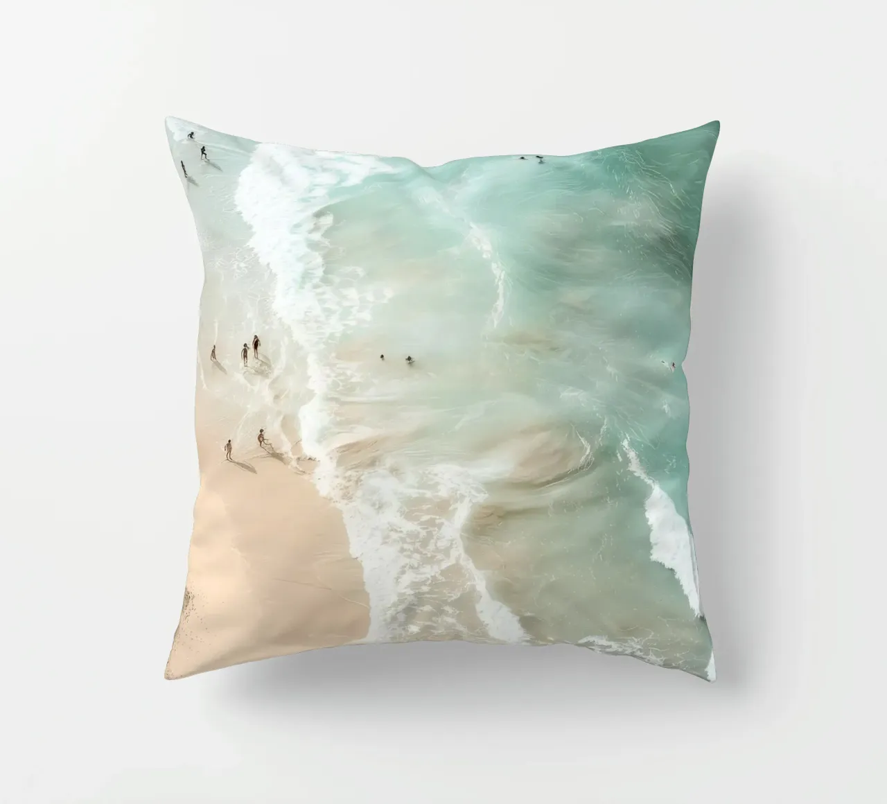 Soft Coastal Beach Scene cuscino da Nadjaa
