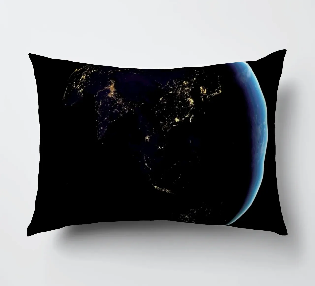 Planet Earth cuscino da Vintage by JUNIQE