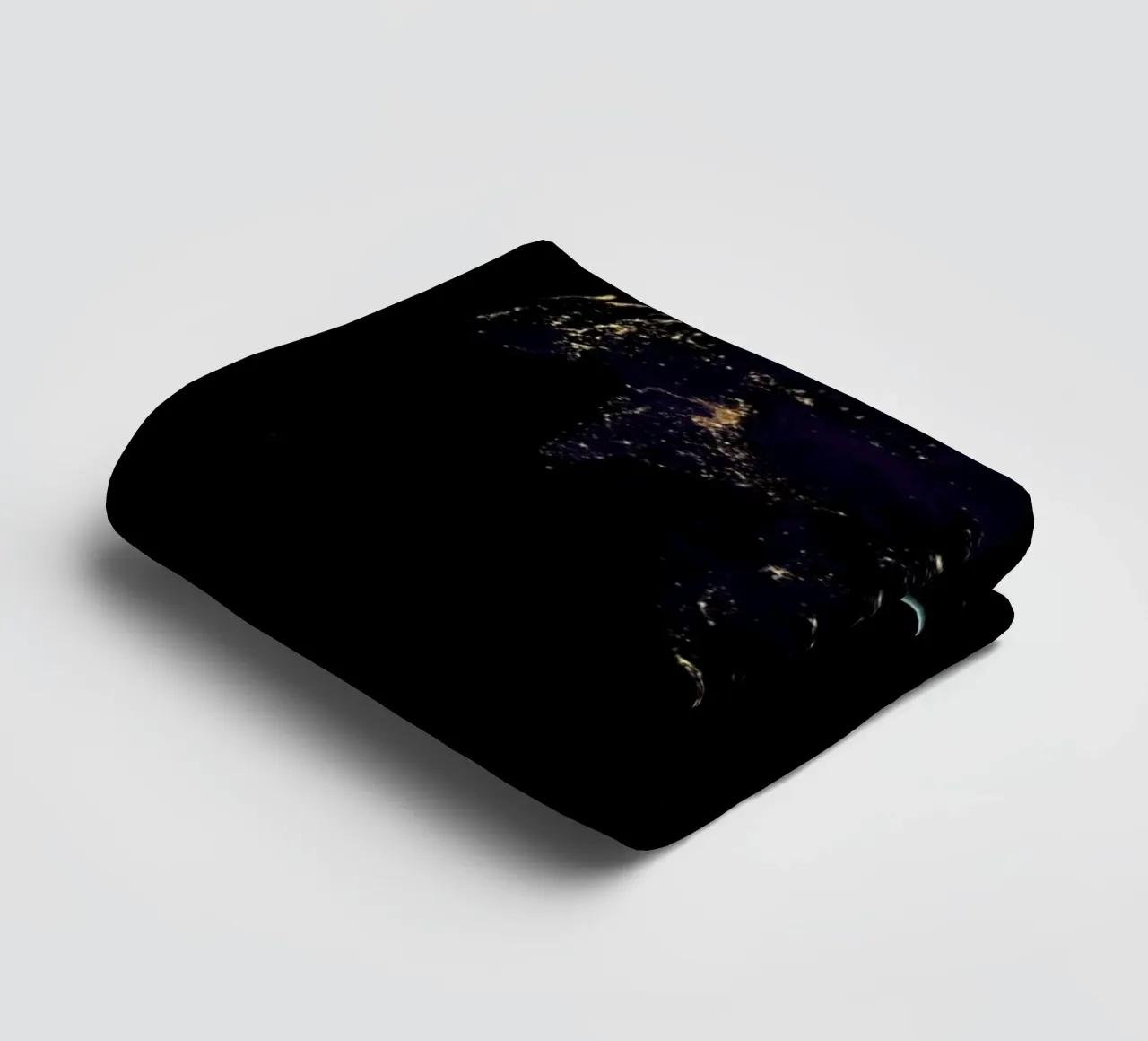 Planet Earth asciugamano da bagno da Vintage by JUNIQE