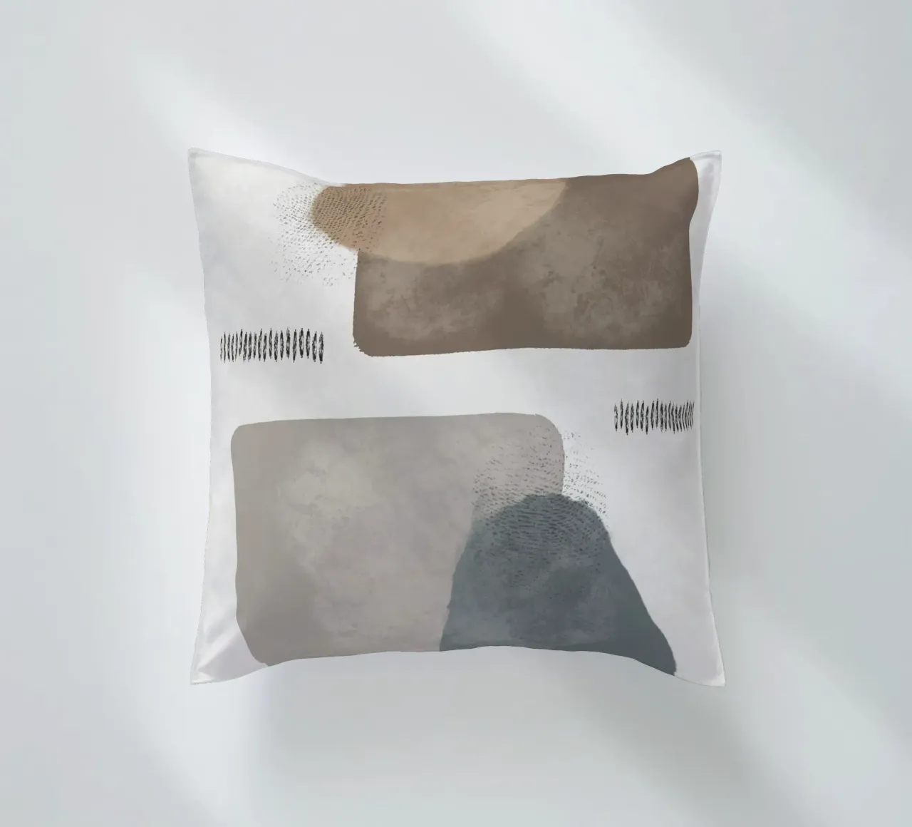 Modern abstract organic shapes in earth tones cuscino da Imaginative