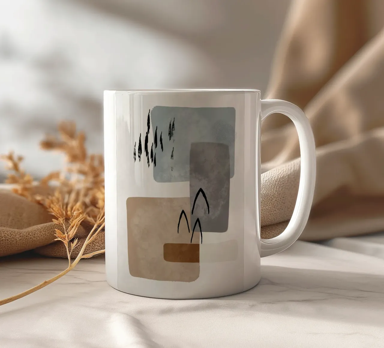 Modern abstract organic shapes and lines in earth tones keramische mok van Imaginative