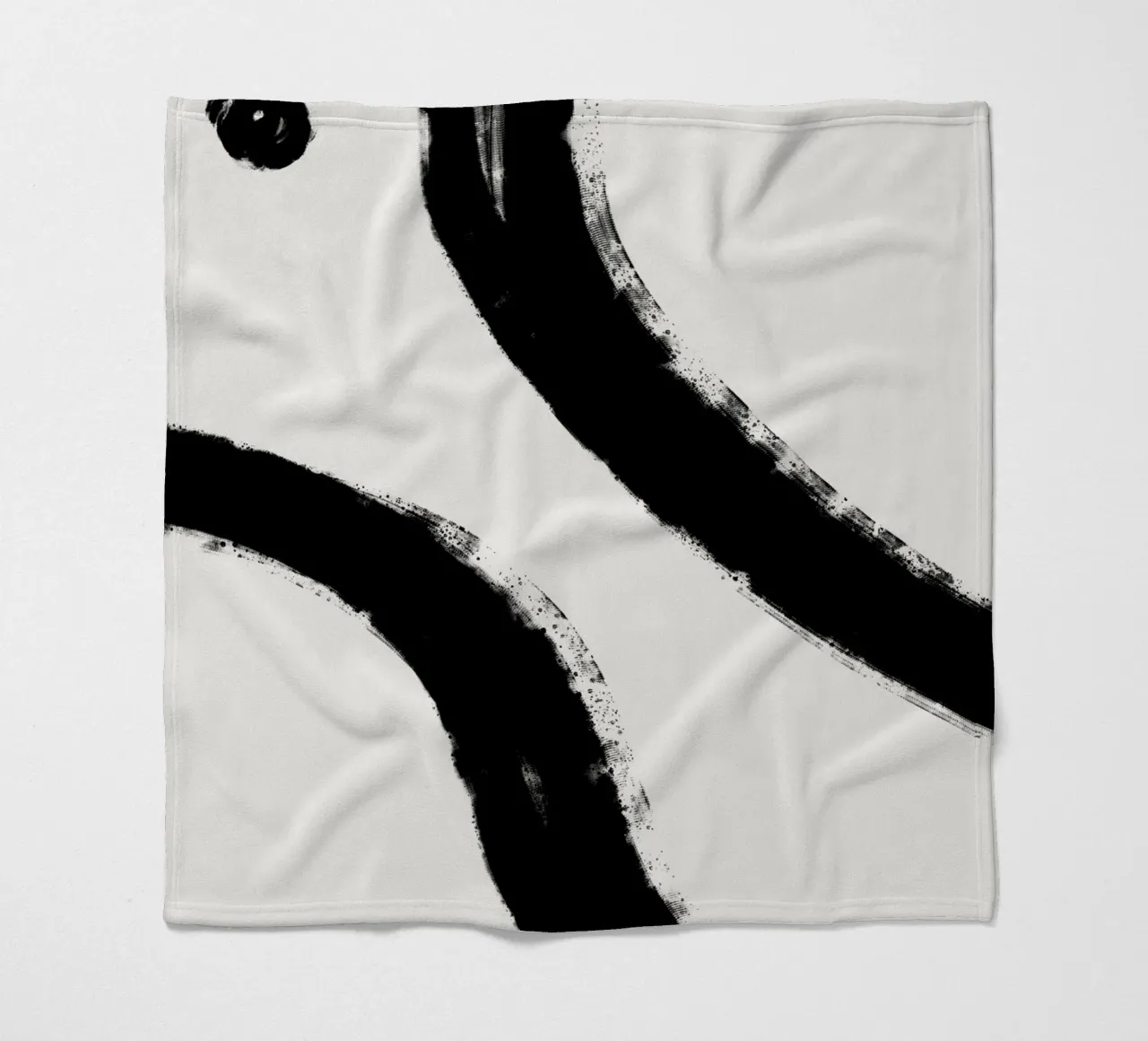 Minimalist Japandi artwork with black brushstrokes IV coperta in pile da Imaginative
