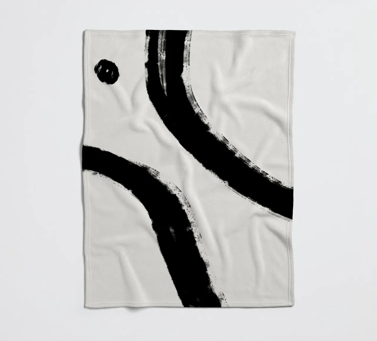 Minimalist Japandi artwork with black brushstrokes IV coperta in pile da Imaginative
