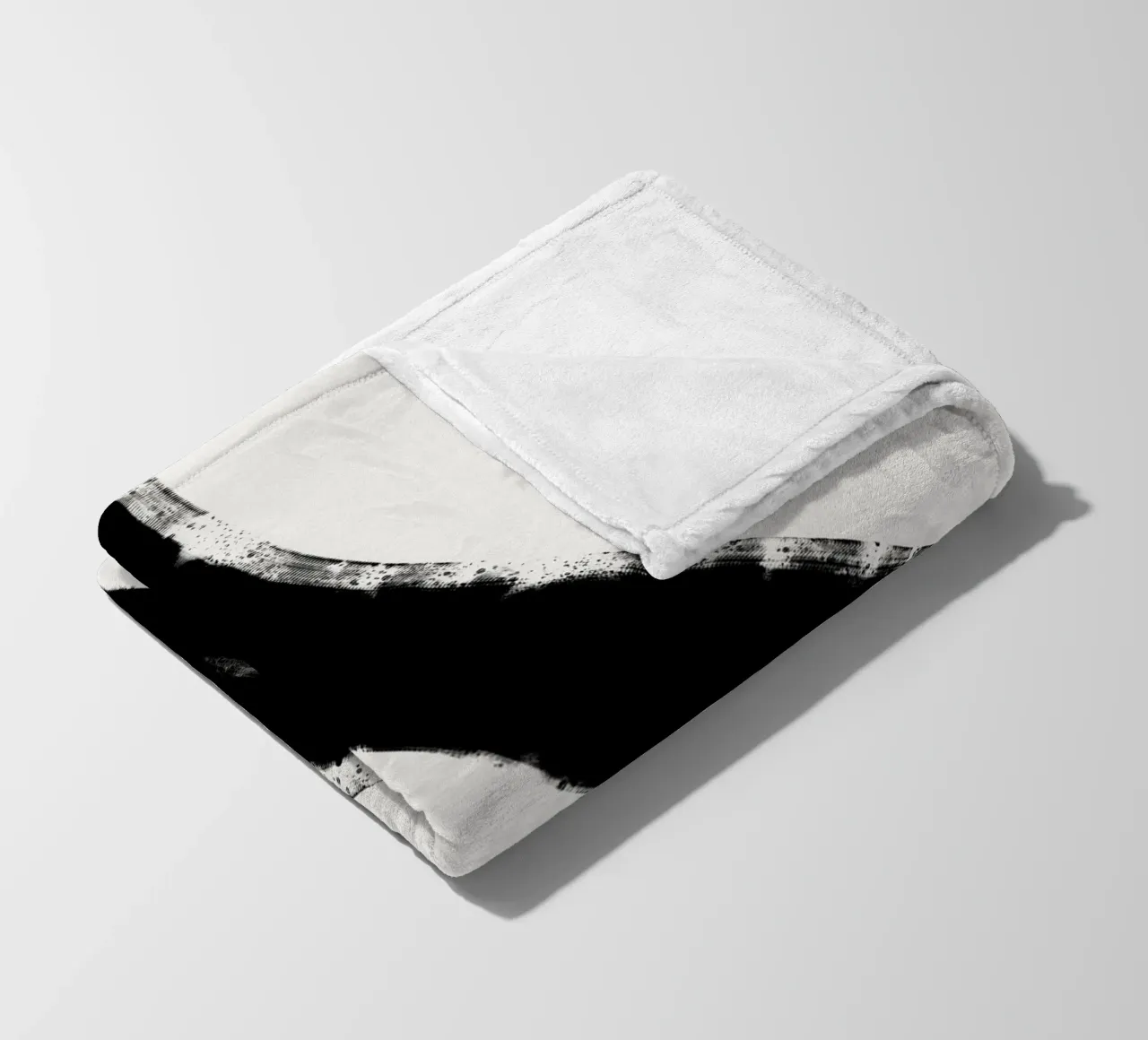 Minimalist Japandi artwork with black brushstrokes IV coperta in pile da Imaginative