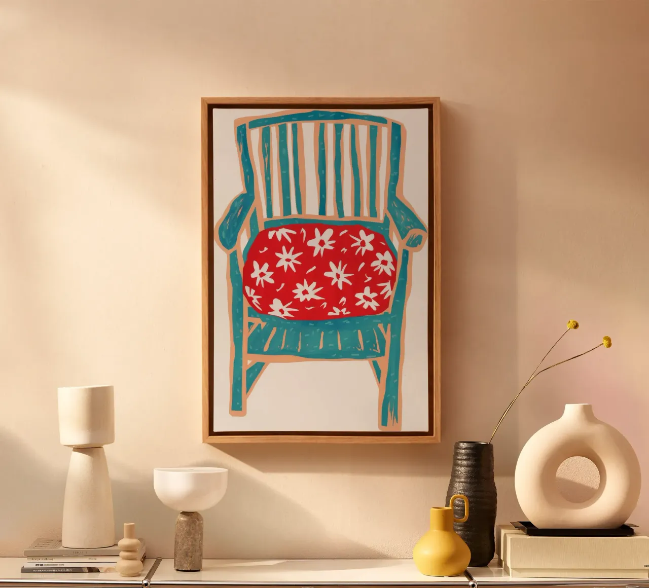 Cuscino rosso in fiore tela con Cornice a cassetta da Tiga Bersama