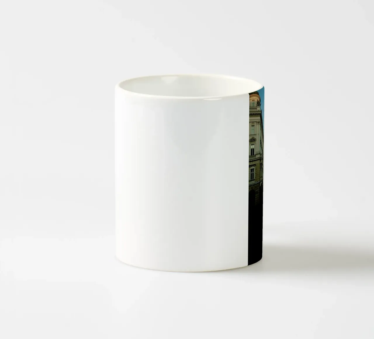 Beautiful Sundown In The City tazza in ceramica da Sebastian Hilgetag