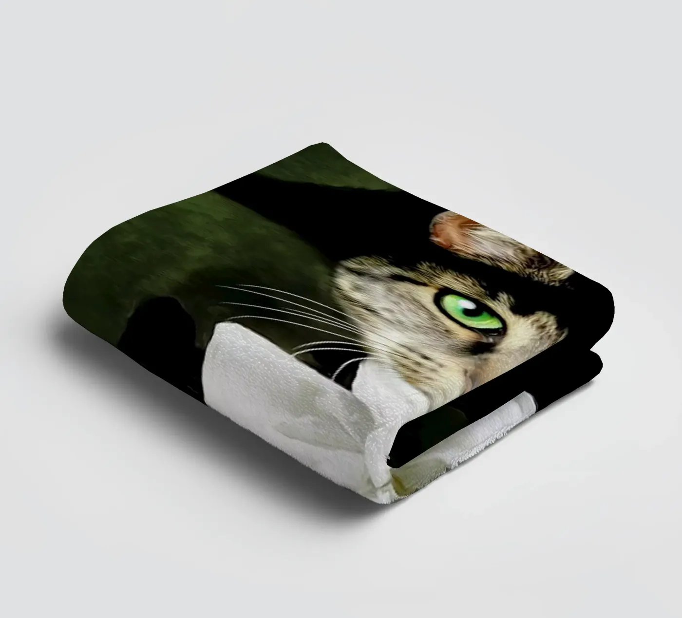 Audrey towel by Tein Lucasson