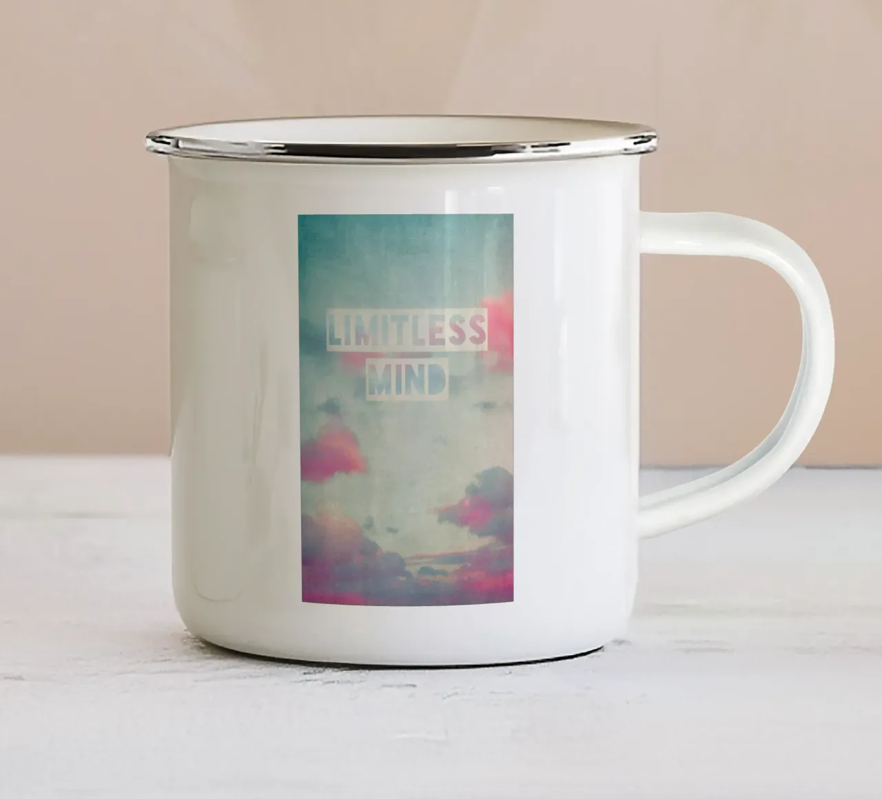 limitless mind tazza in smalto da Ingrid Beddoes