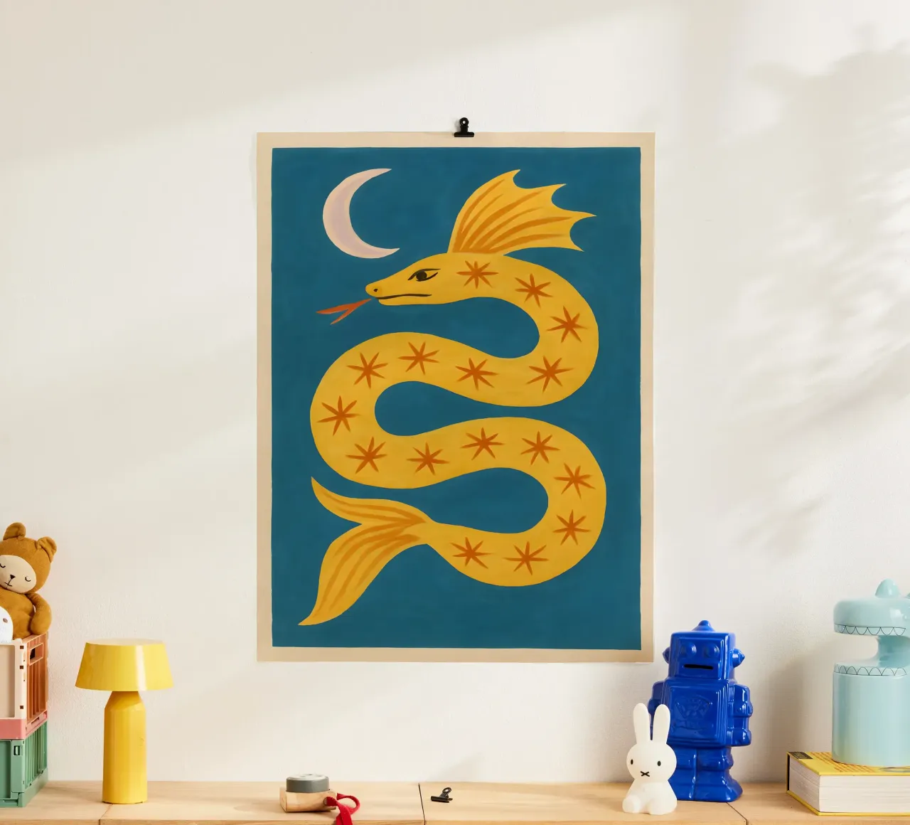 Moonlit Sea Serpent poster con telaio in plastica da Art.Piece