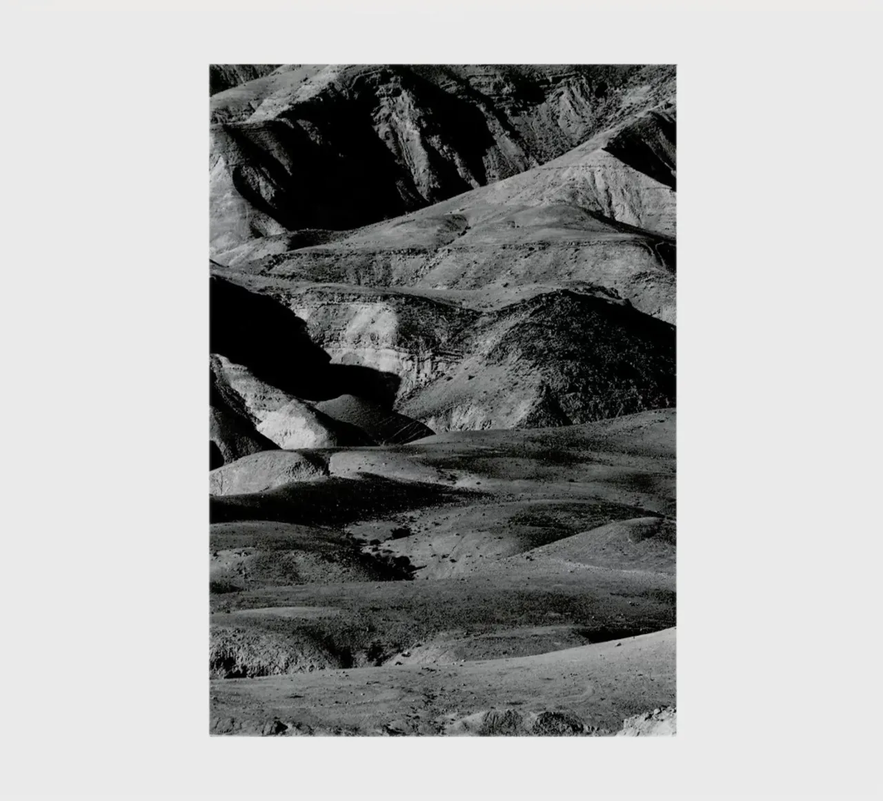 Driving across the Judean Desert diario da Tal Paz-Fridman