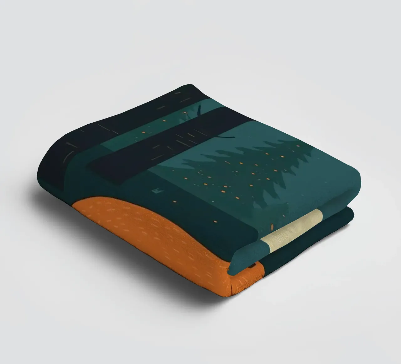 Orangefarbener Fuchs schläft im Licht des Vollmondes Handtuch von DesignDoodle