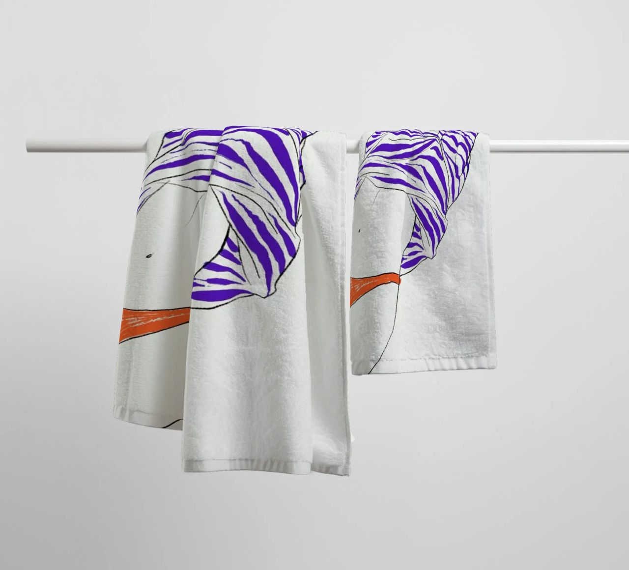 Lounging towel by Graphite