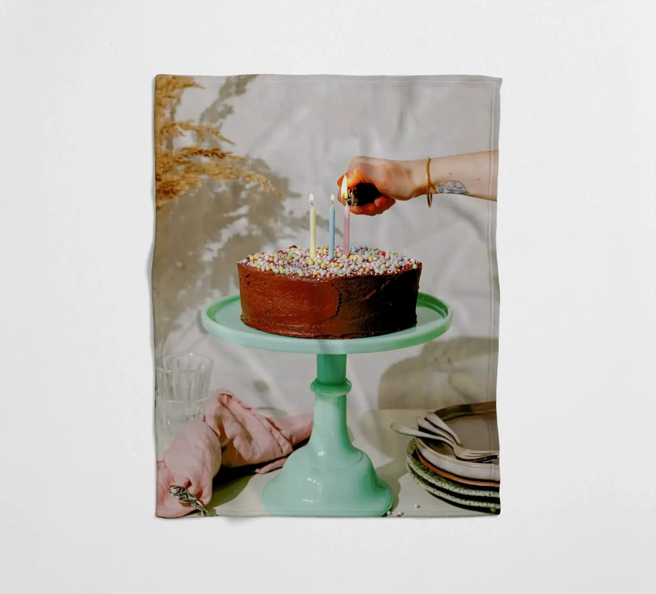 Geburtstagskuchen coperta in pile da Eat this