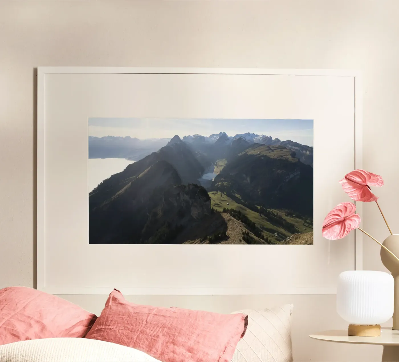 Stillness Between poster van somewhere.soul.escape