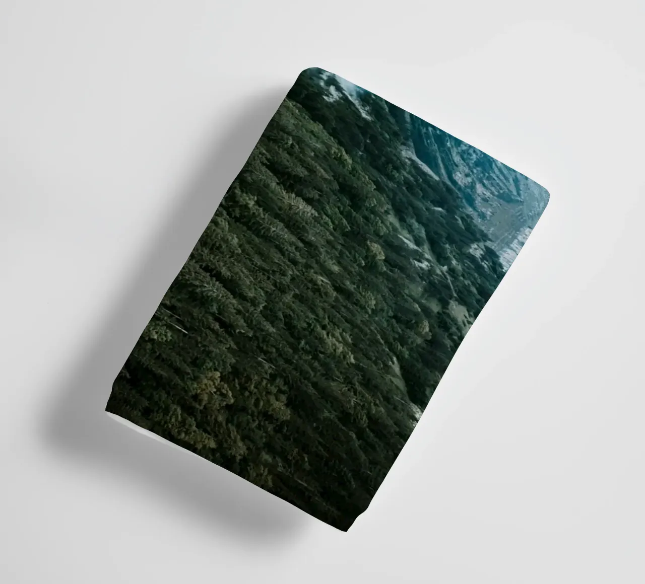 Where Fog Sleeps asciugamano da bagno da somewhere.soul.escape
