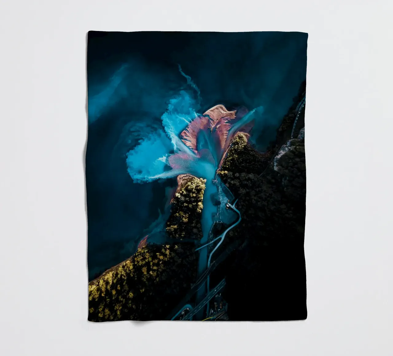 Delta Bloom coperta in pile da somewhere.soul.escape