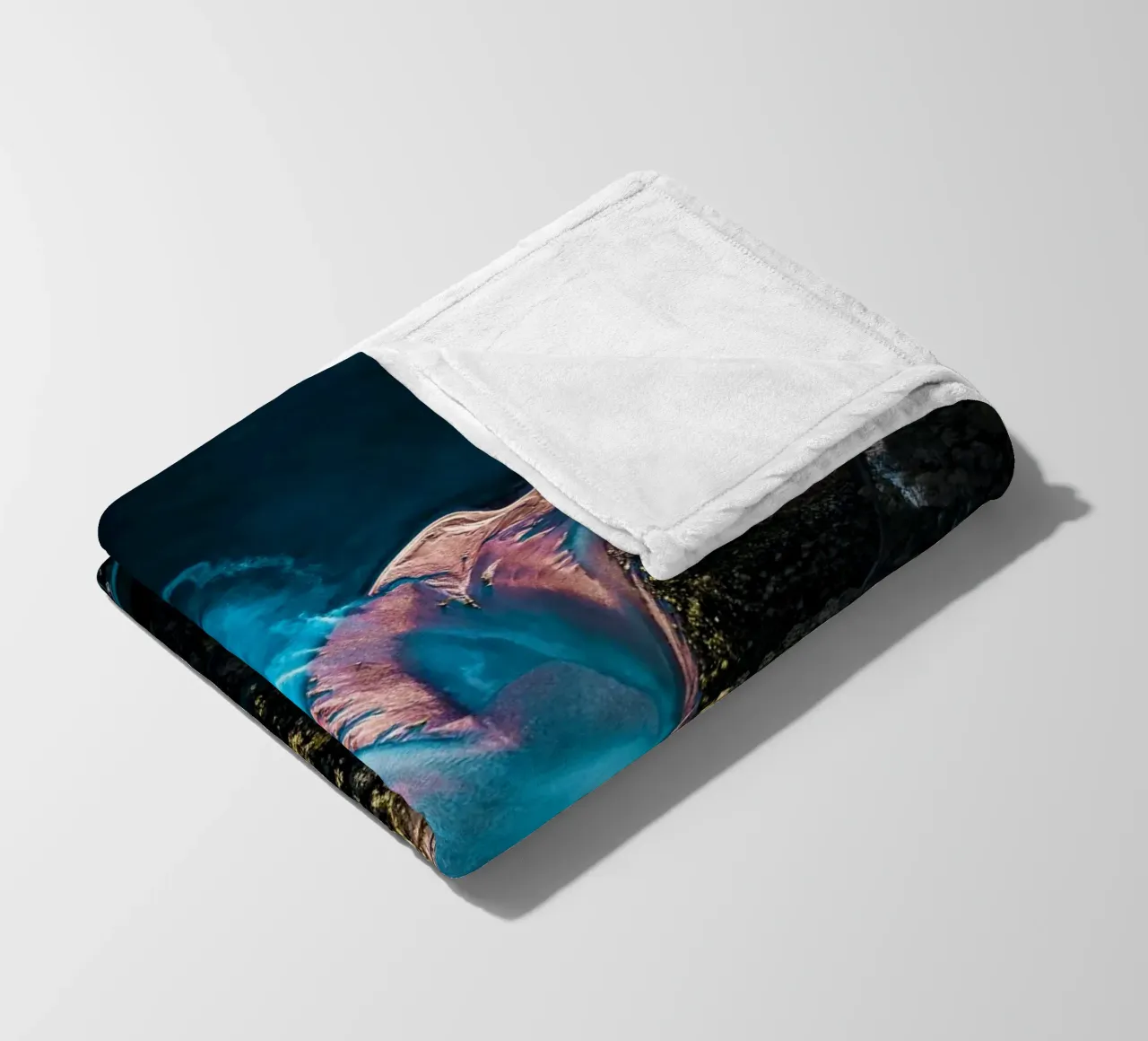 Delta Bloom coperta in pile da somewhere.soul.escape