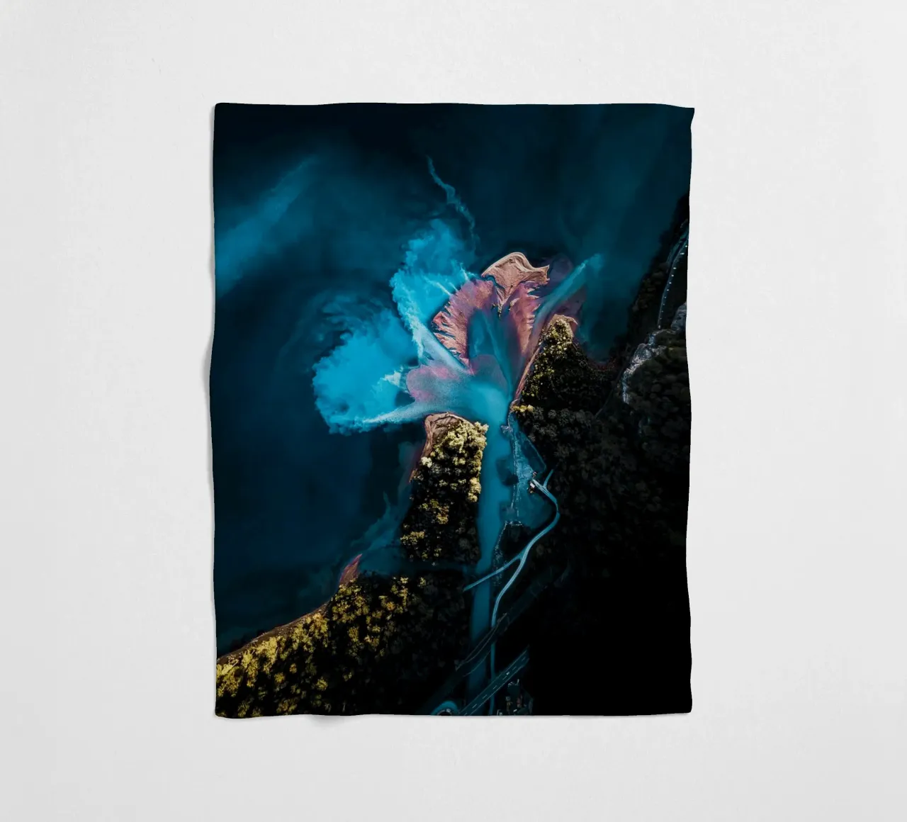 Delta Bloom coperta in pile da somewhere.soul.escape