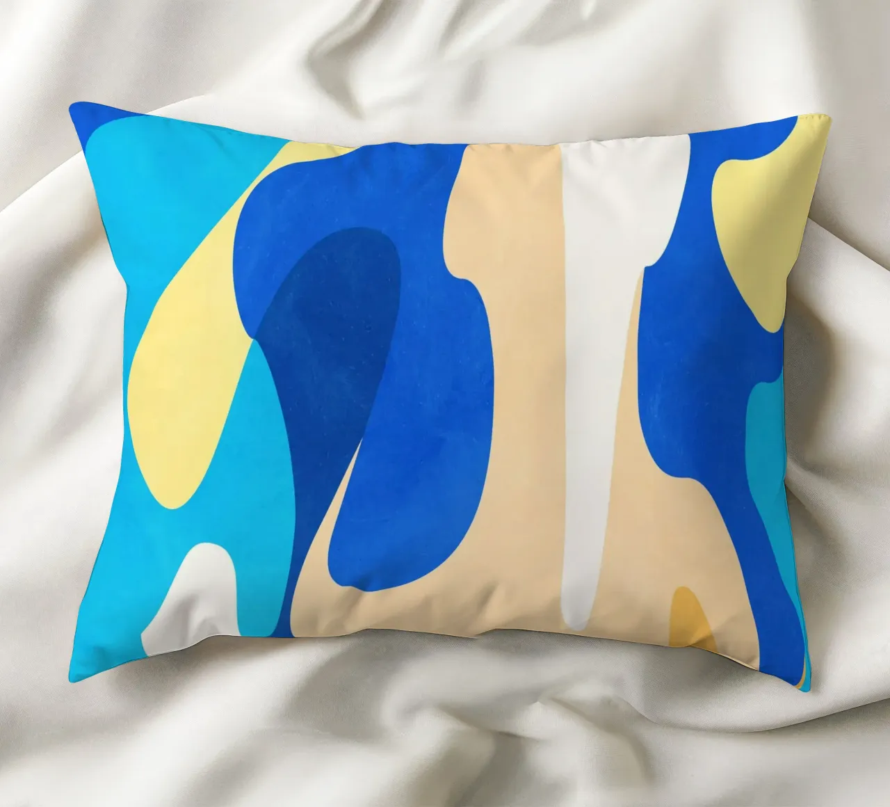 Blaue Wellen II Kissen von lovely lines