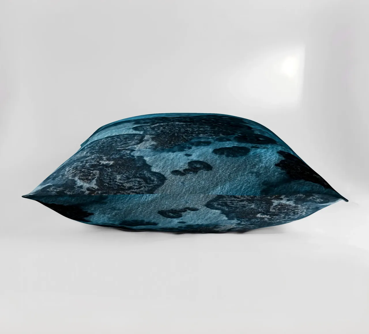 Time in Layers cuscino da somewhere.soul.escape