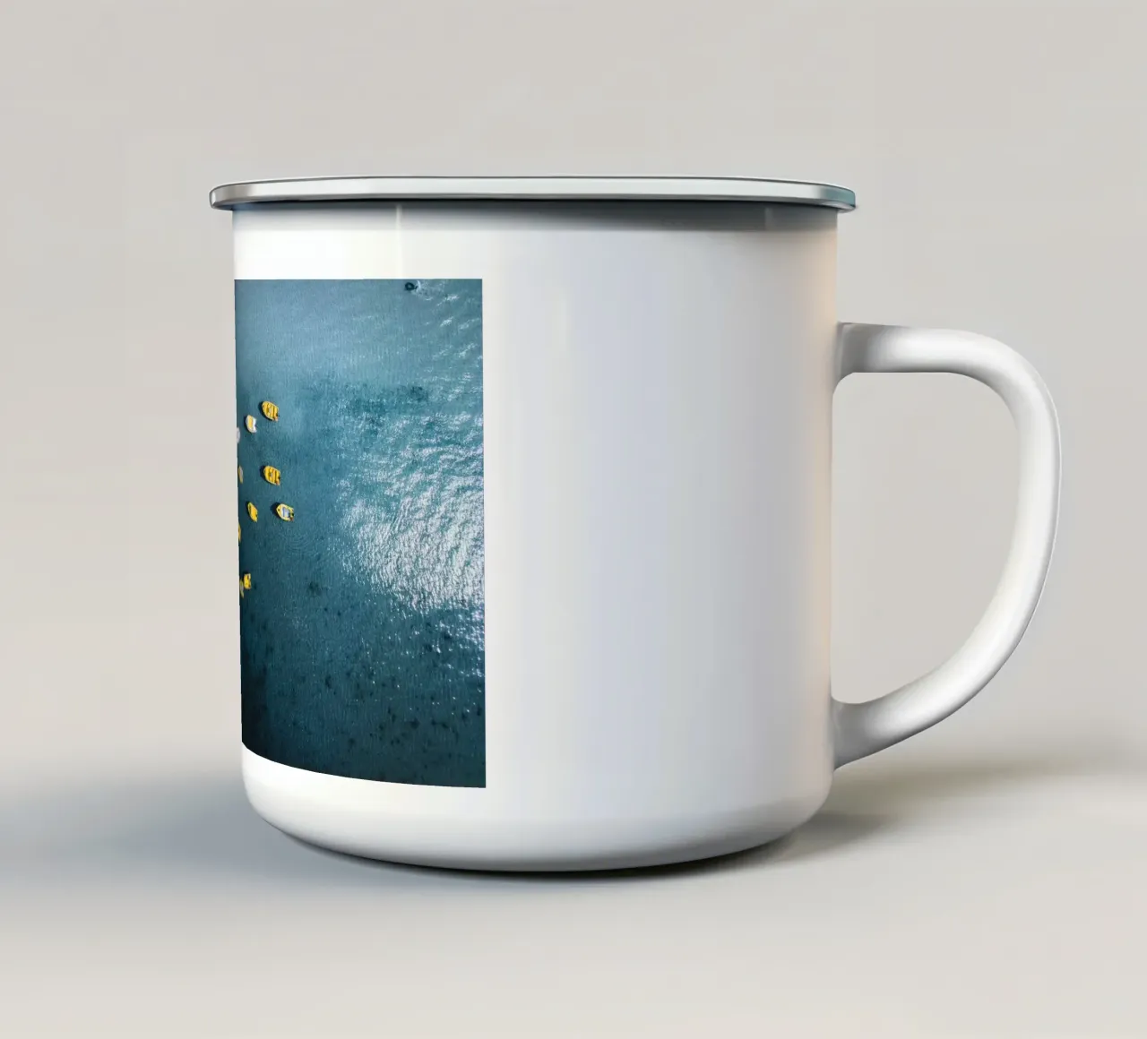 Yellow Pause Emaille Tasse von somewhere.soul.escape
