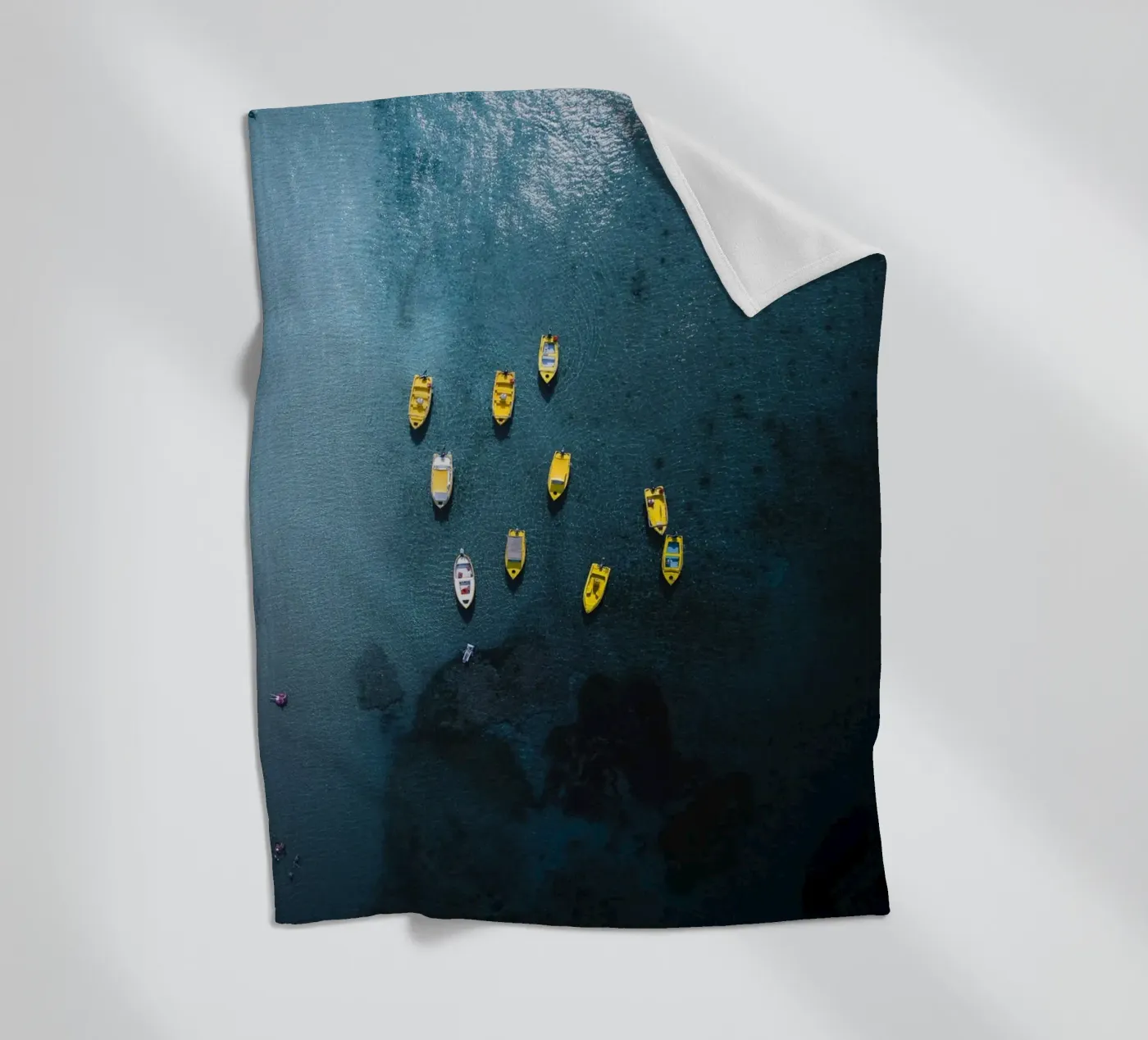 Yellow Pause Fleecedecke von somewhere.soul.escape