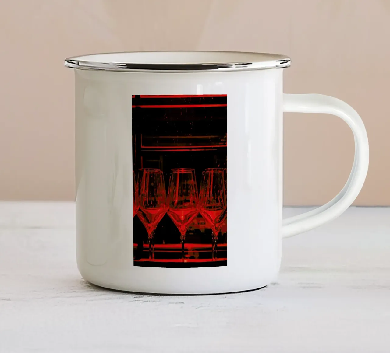 Red Bar tazza in smalto da Sebastian Hilgetag