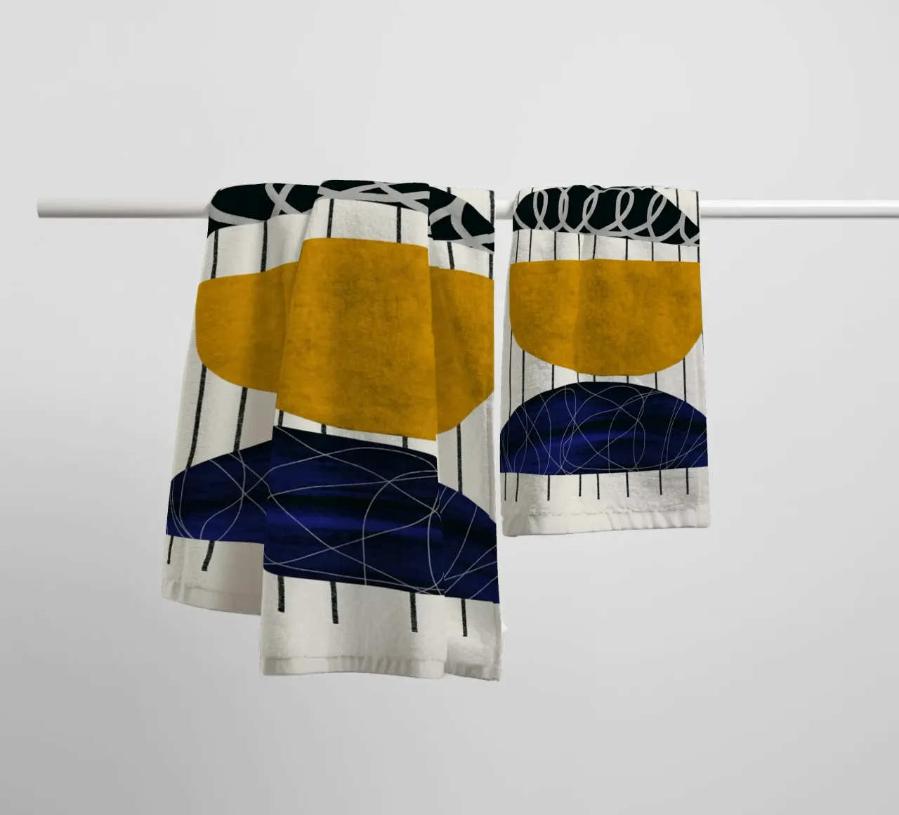 Luxe blauw en grijs nordic art 08 badhanddoek van Little Dean