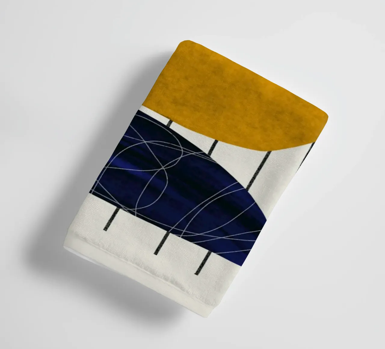 Luxe blauw en grijs nordic art 08 badhanddoek van Little Dean