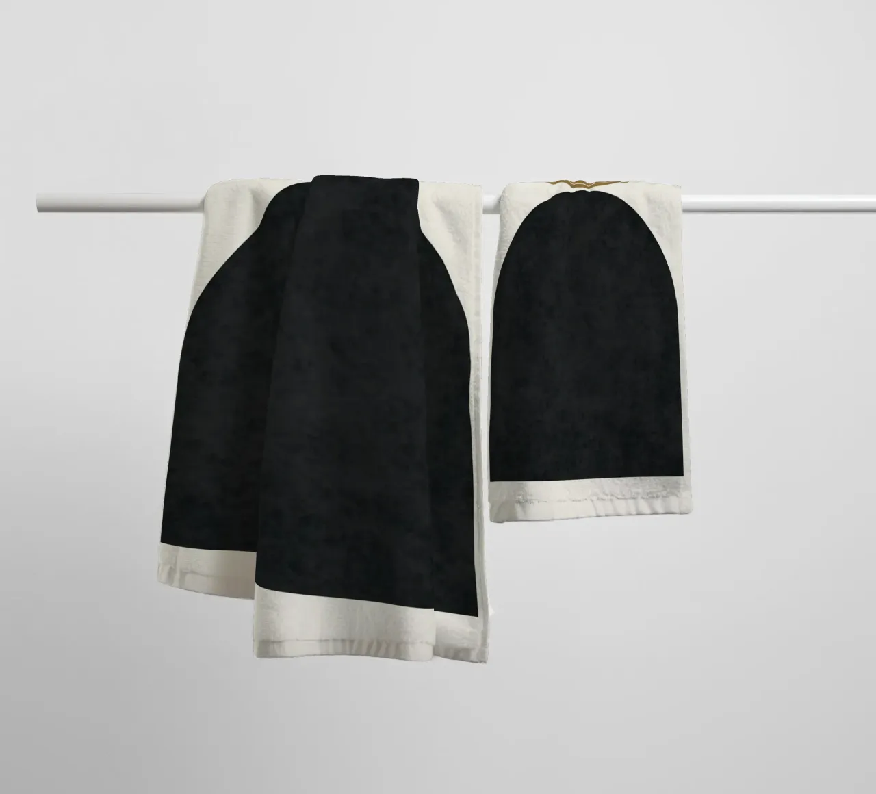 Luxe oker en grijs nordic art 11 badhanddoek van Little Dean