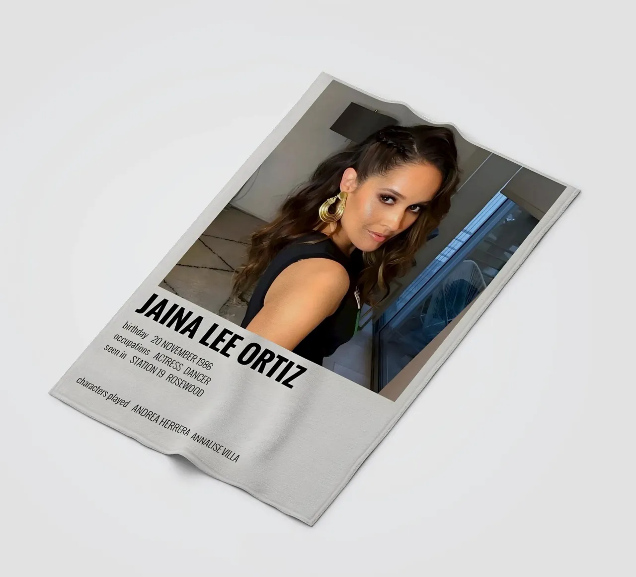 JAINA LEE ORTIZ coperta in pile da MVFminimalist