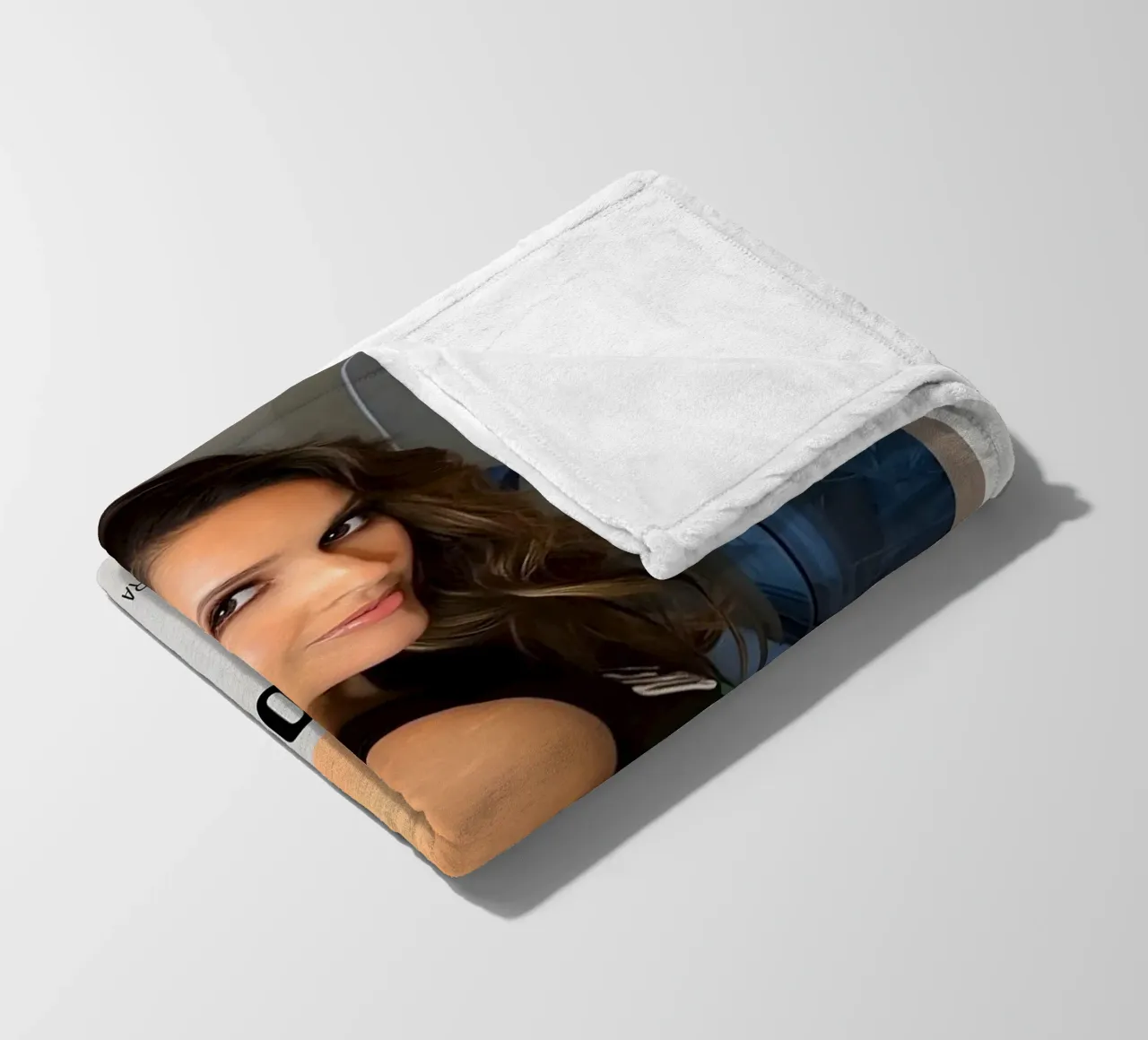 JAINA LEE ORTIZ coperta in pile da MVFminimalist
