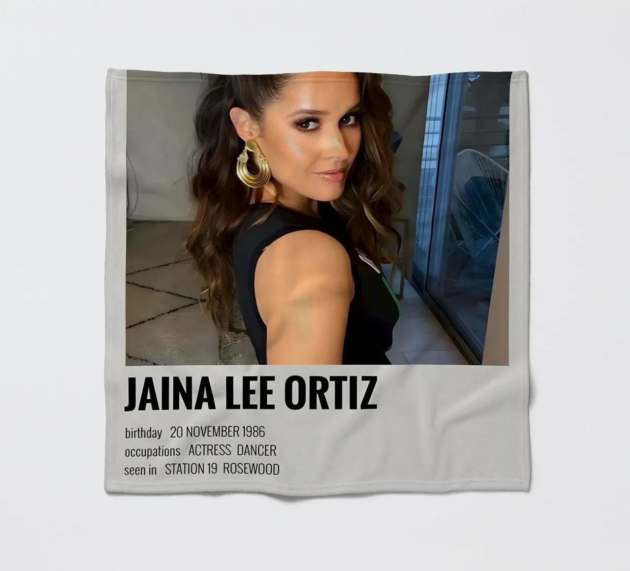 JAINA LEE ORTIZ coperta in pile da MVFminimalist