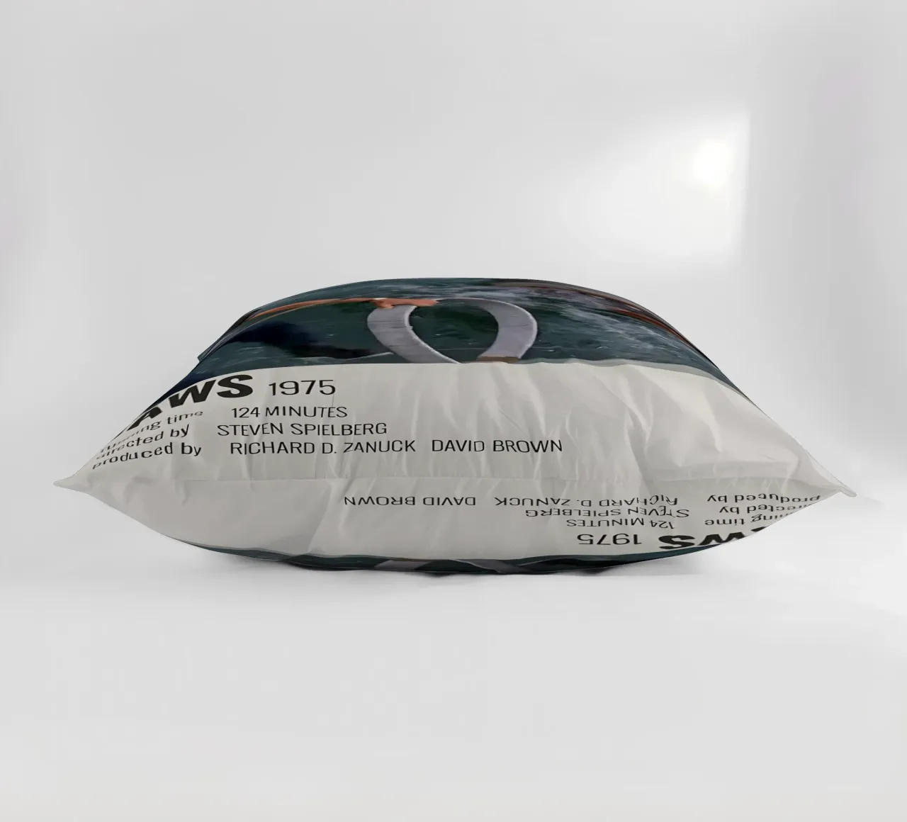 JAWS 1975 cuscino da MVFminimalist