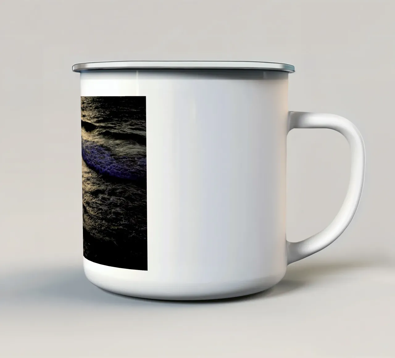 Seaside #41 tazza in smalto da Tal Paz-Fridman