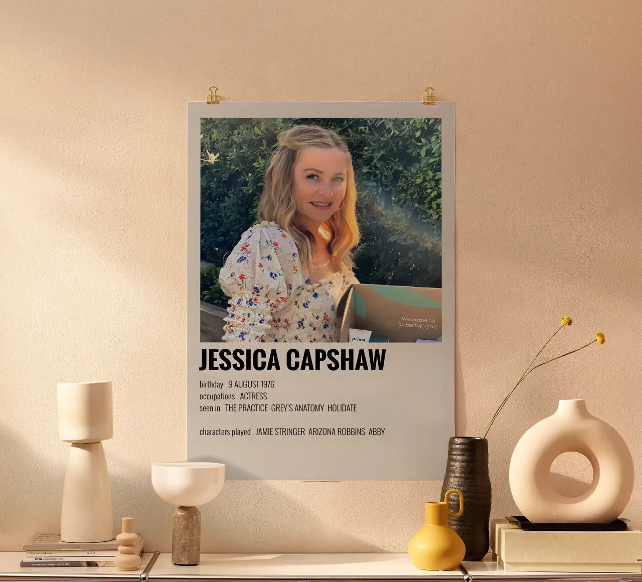 JESSICA CAPSHAW poster con telaio in legno da MVFminimalist