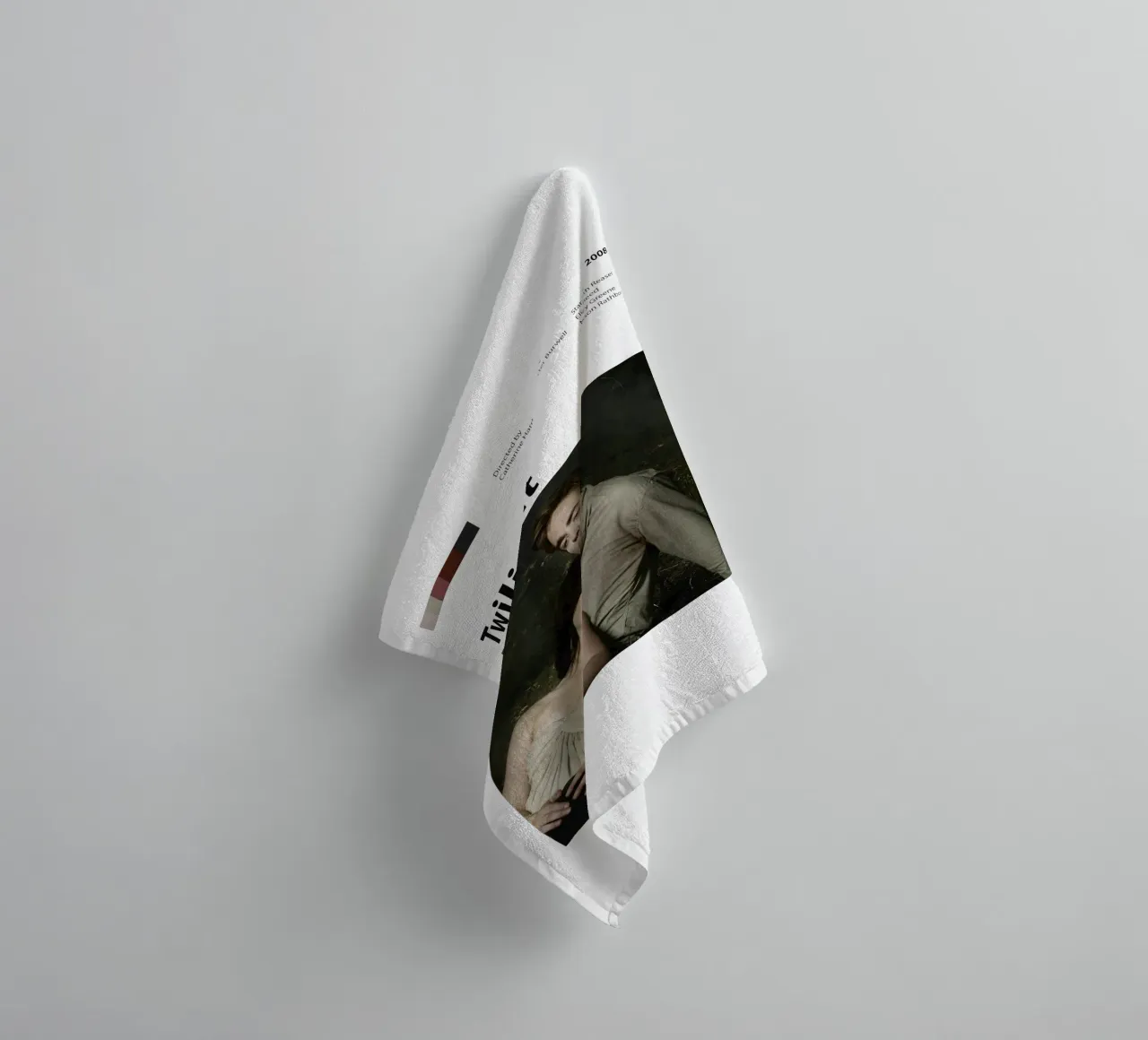 Crepuscolo asciugamano da bagno da The Movie Wall