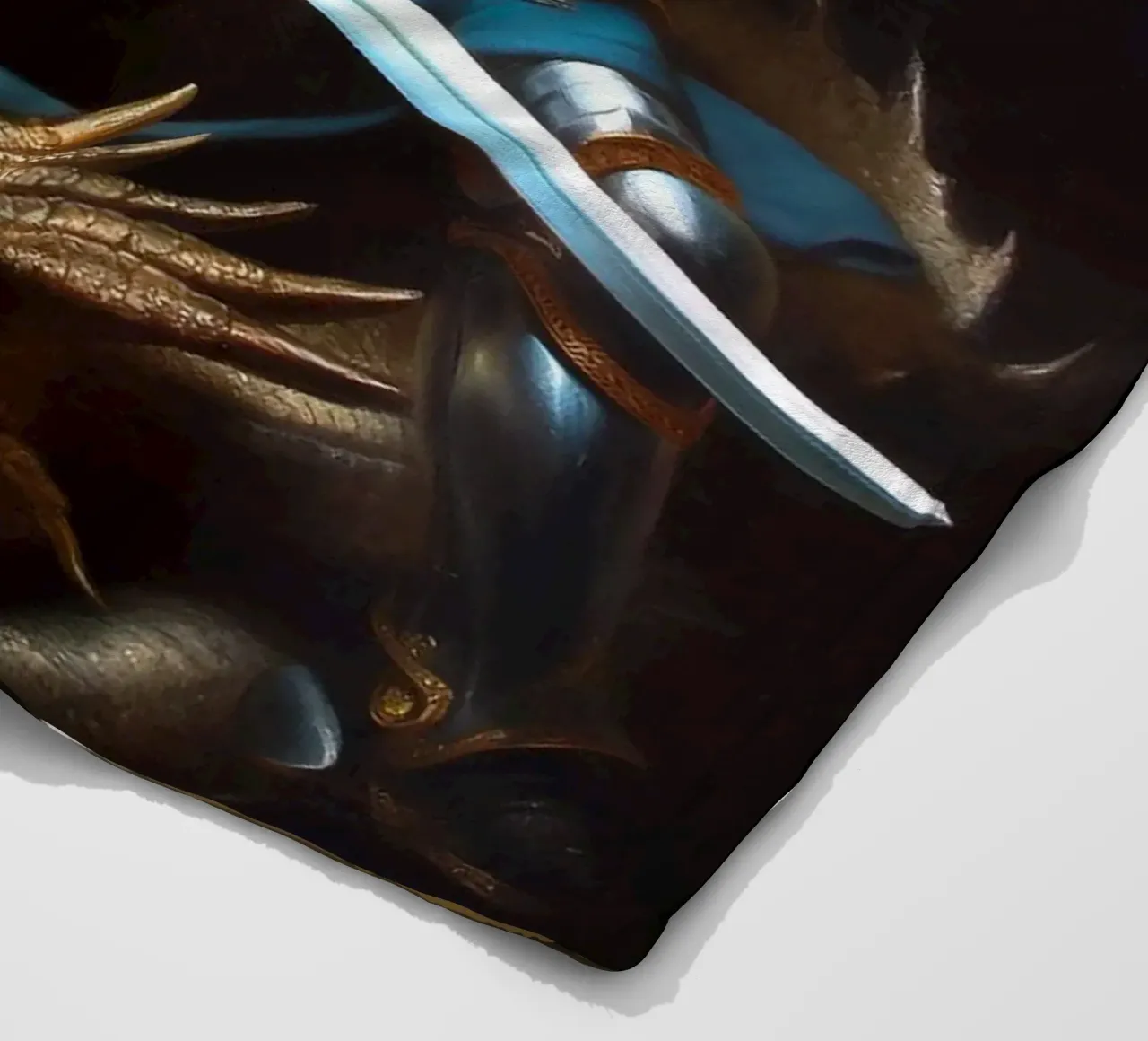 Angelo contro Drago coperta in pile da Fleur de Lys