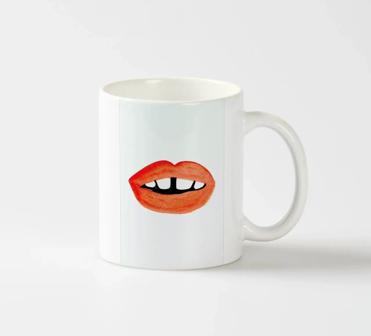 Quirky Smile tazza in ceramica da Ekaterina Koroleva