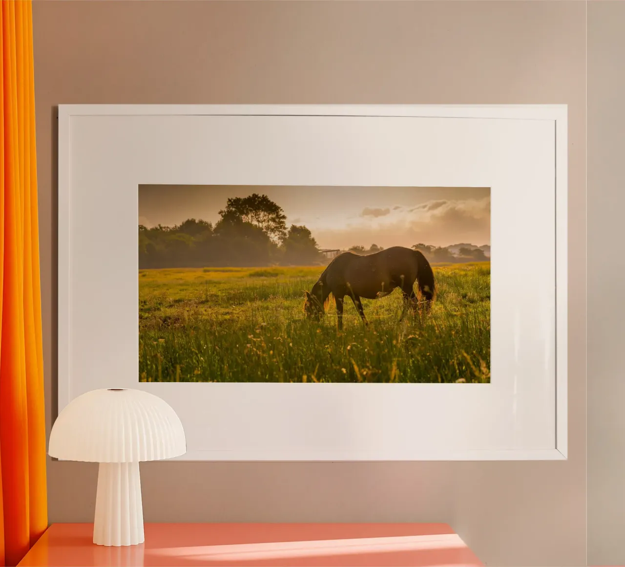 horse in epic field poster da Horsire