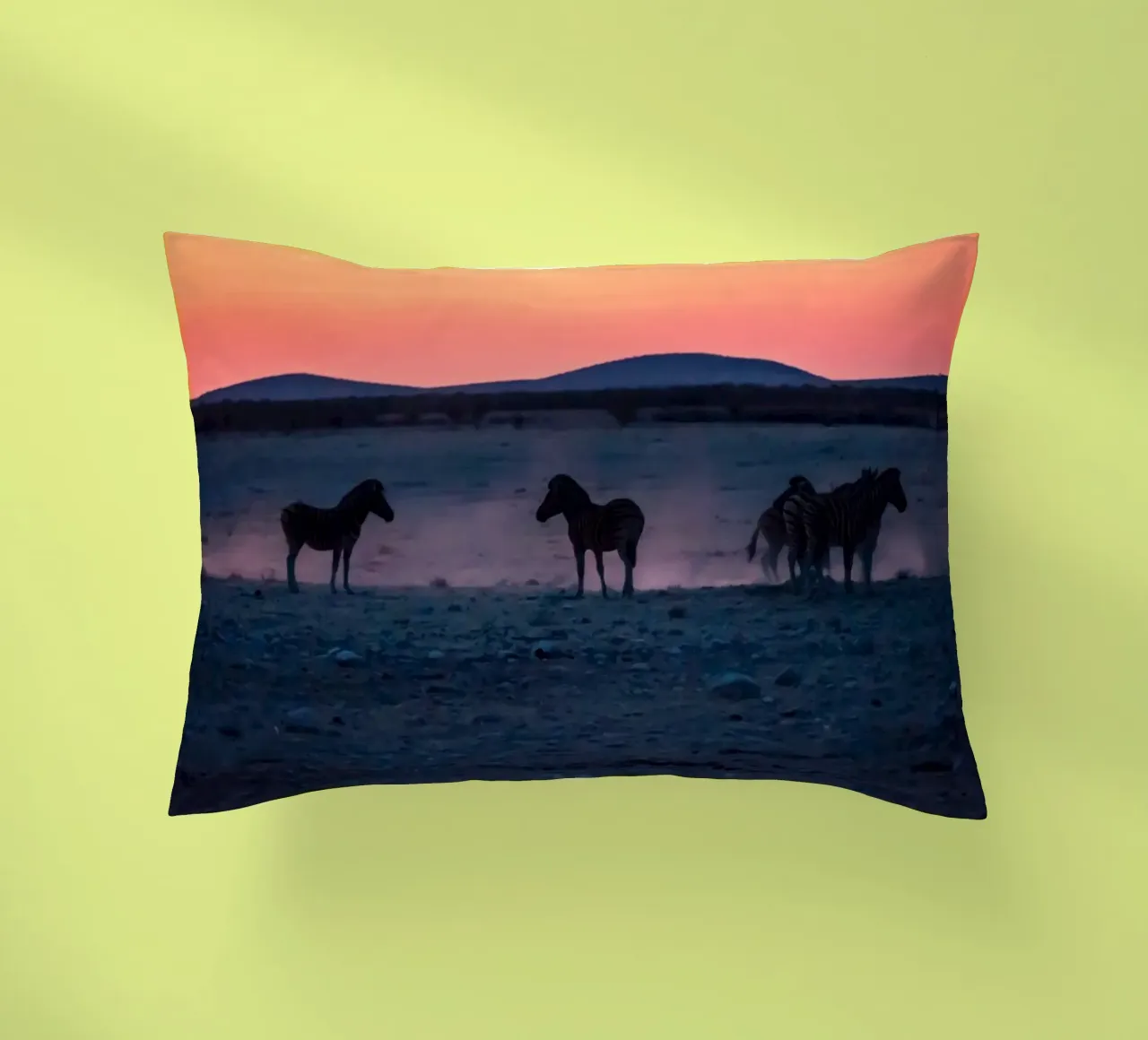 cavallo in zebre al tramonto cuscino da Horsire