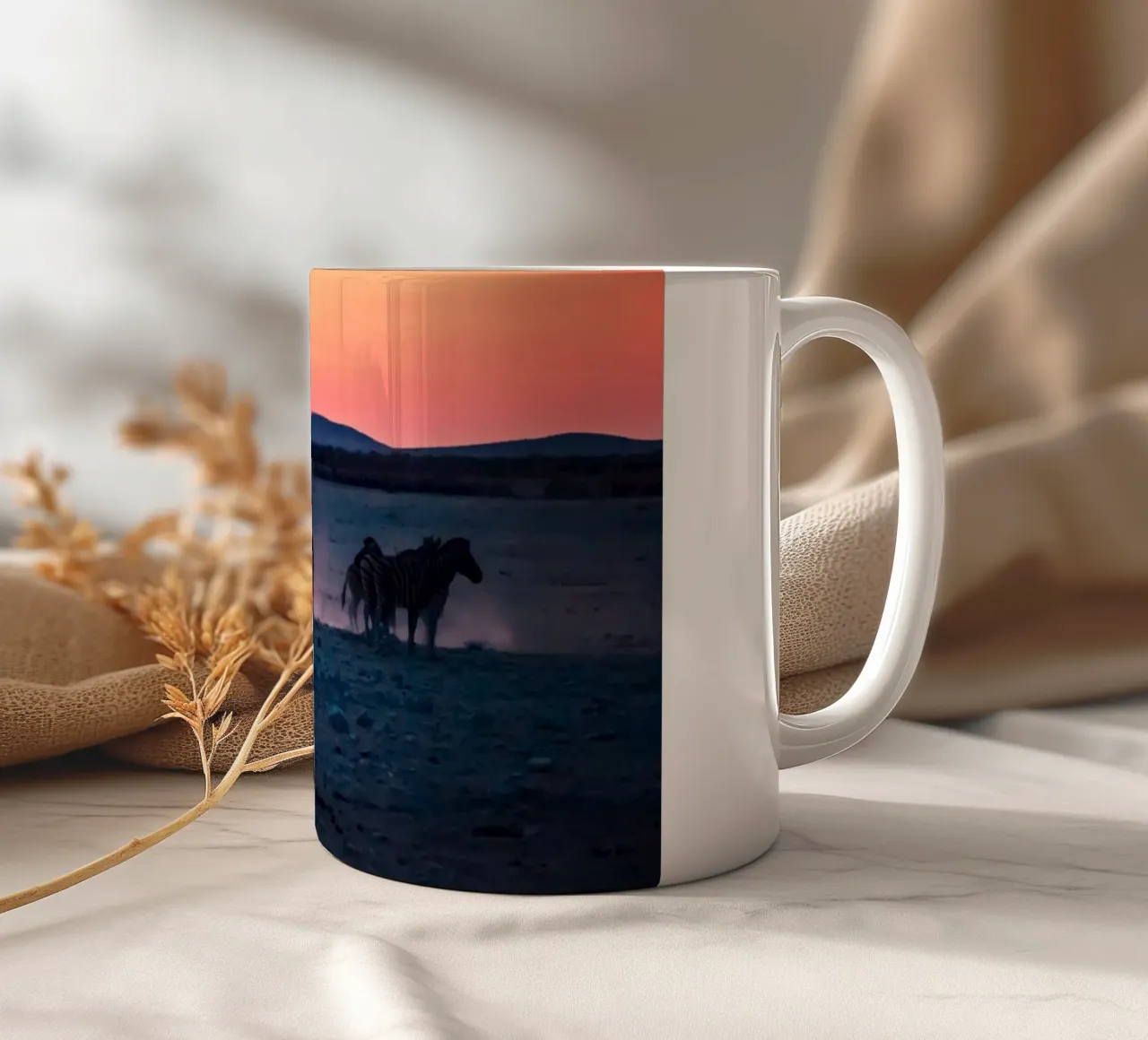 cavallo in zebre al tramonto tazza in ceramica da Horsire