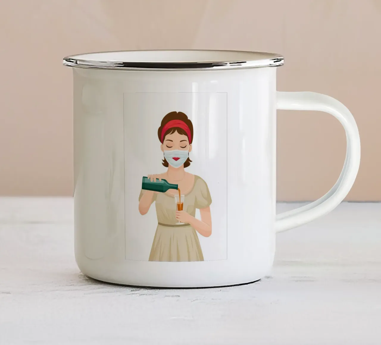 Champagne Pour Poise tazza in smalto da Haven Fantasy