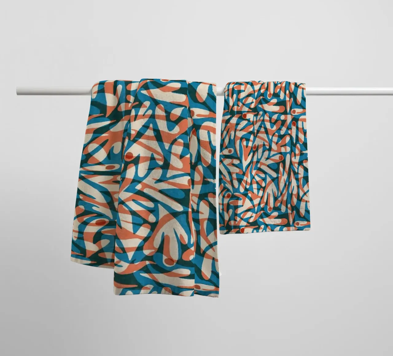 Cyano Pattern No 07 asciugamano da bagno da treechild