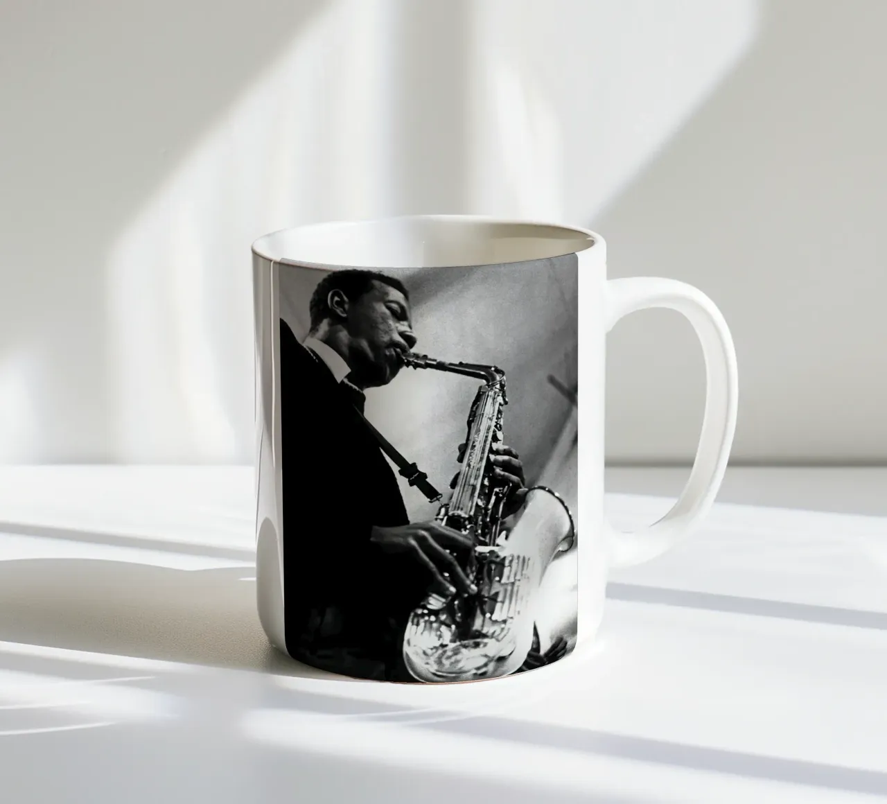 Il sassofonista Ornette Coleman C. 1959 tazza in ceramica da williamsshop