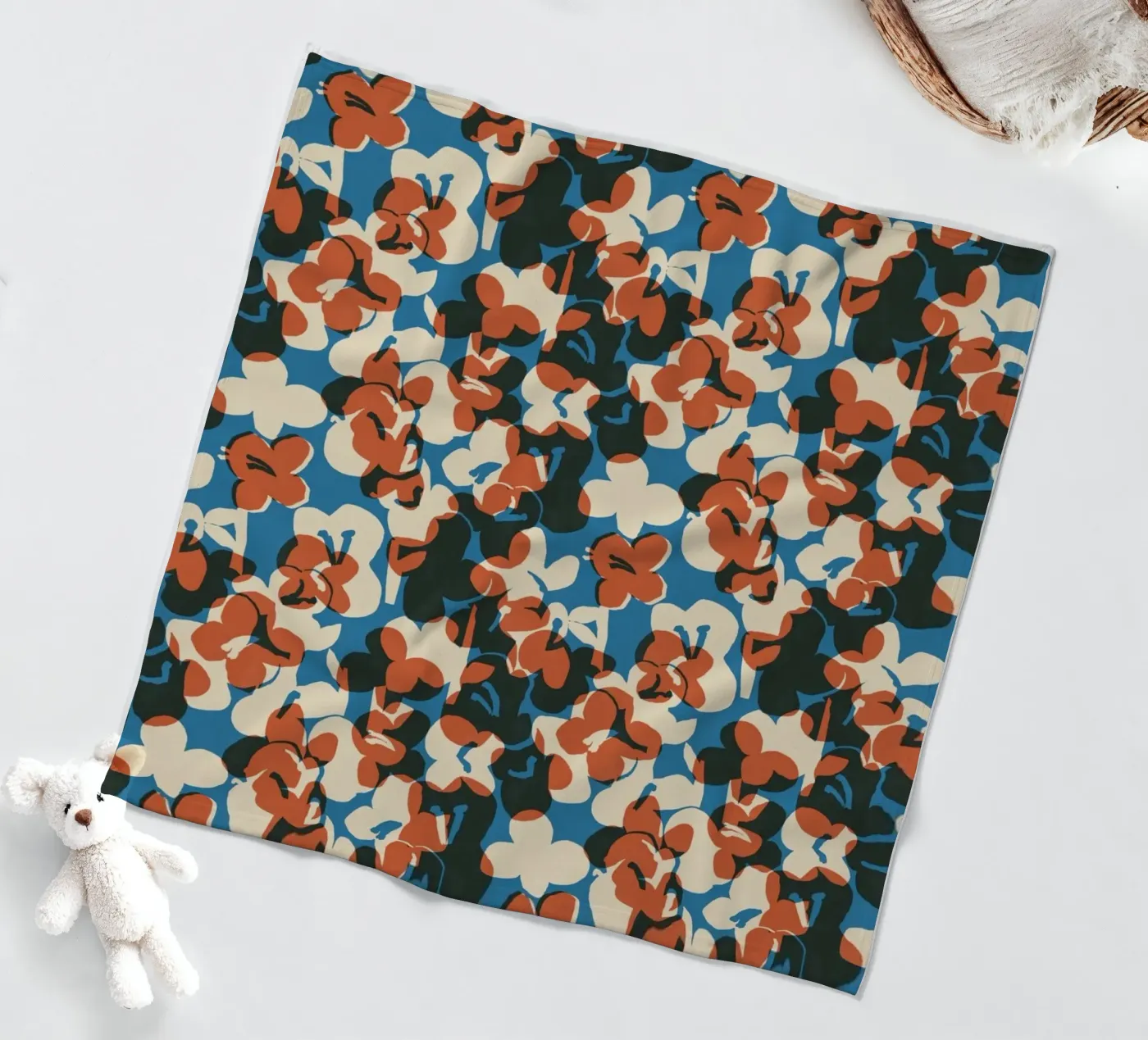 Cyano Pattern No 12 Fleecedecke von treechild