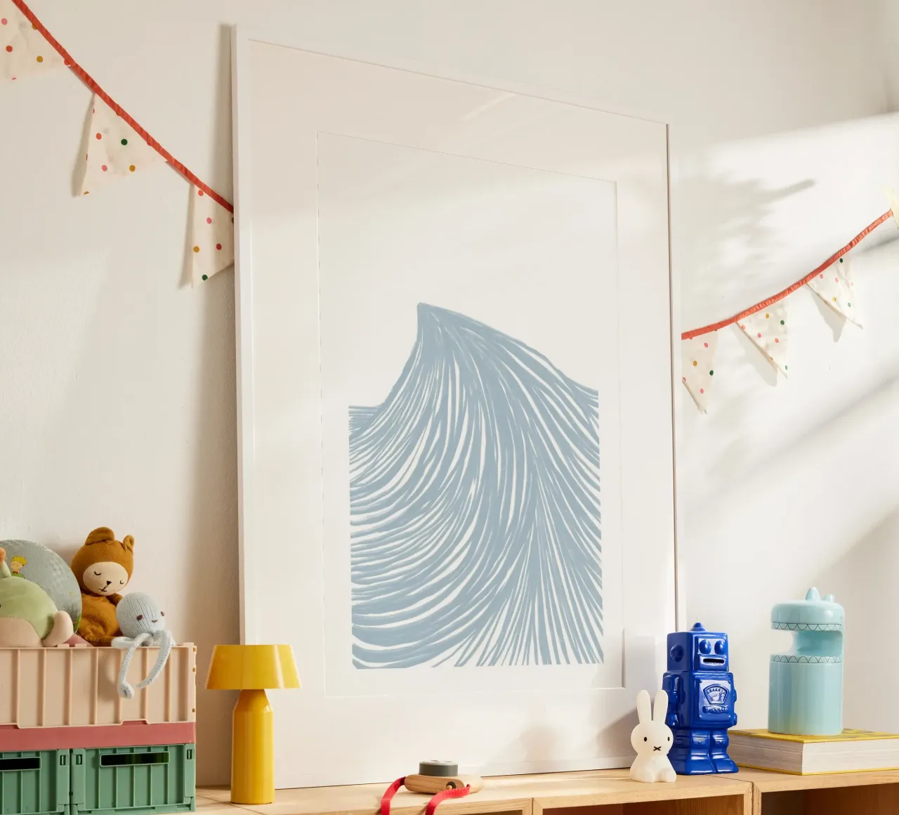 Onde astratte azzurre su bianco poster con telaio in legno da Melloi Art Print